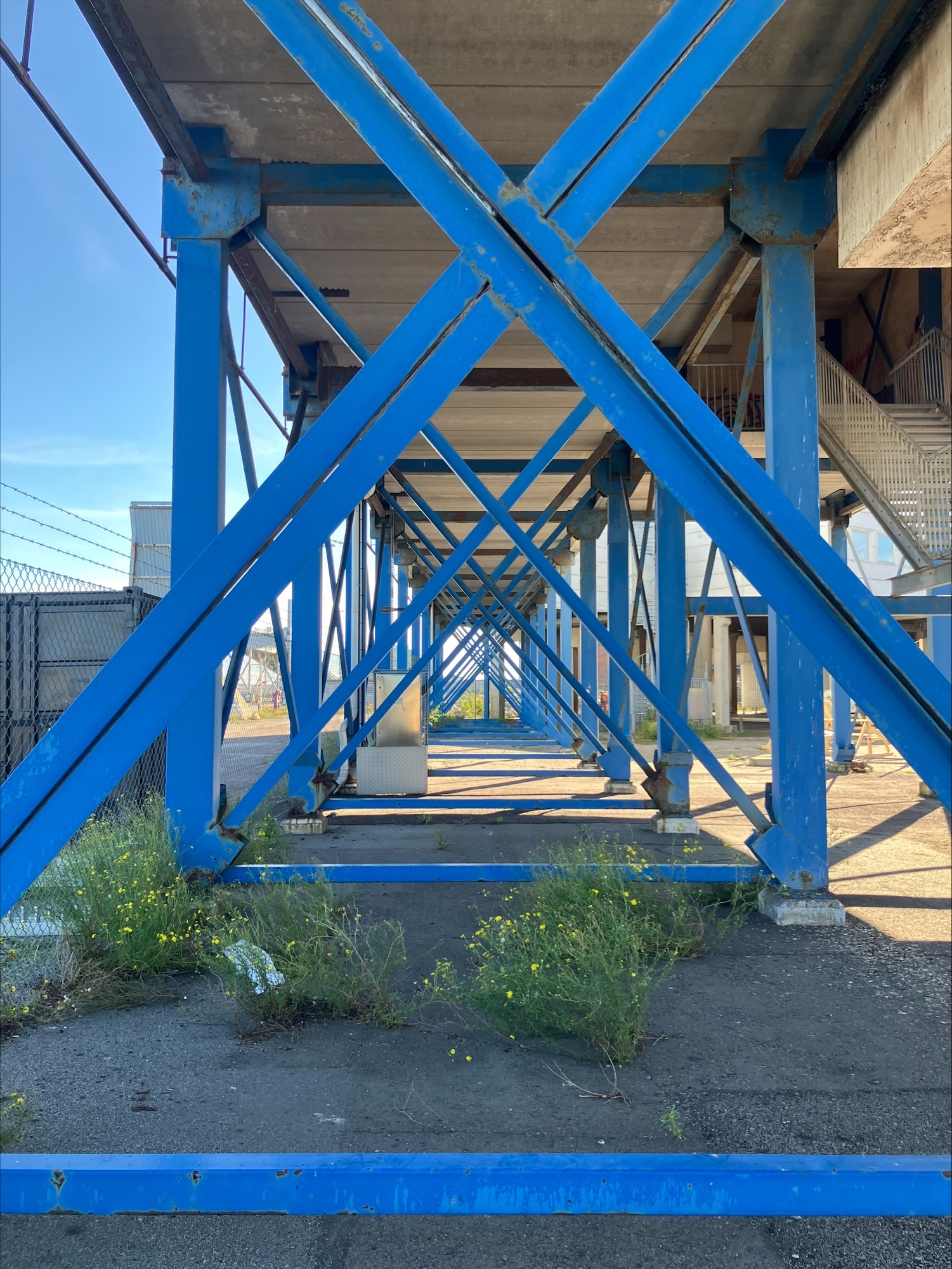 Blå stålkonstruktioner